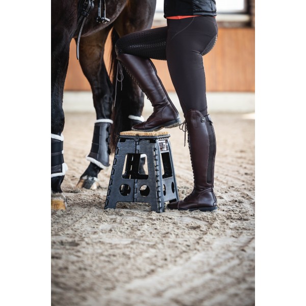 Πτυσσόμενο σκαμπό με αντιολισθητικό πατάκι 